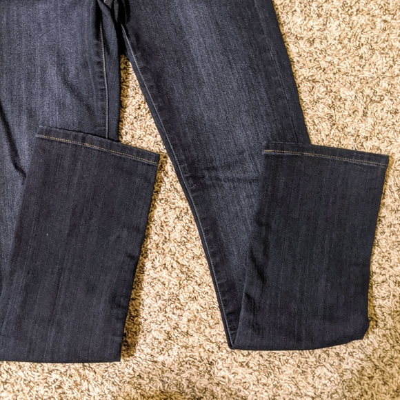 Straight-Leg Jeans Size 0/25 - Picture 9 of 11